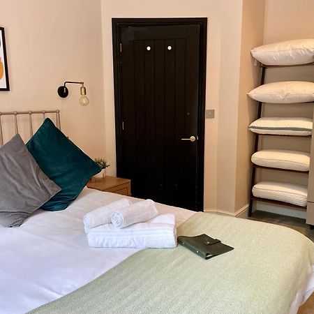 Pillow Menu! 1 Bed Garden Flat Finsbury Park London Exterior photo