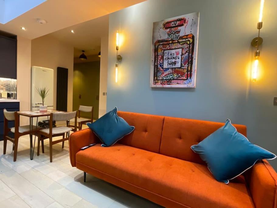 Pillow Menu! 1 Bed Garden Flat Finsbury Park London Exterior photo